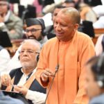 जनता दरबार में नन्ही बच्ची की कविता सुन CM योगी गदगद, स्कूल में एडमिशन का आदेश