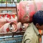 LPG Price Today: क्या एलपीजी सिलेंडर की कीमतों में हुआ कोई इजाफा? यहां चेक करें रेट